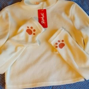 Romwe Turtleneck Cream Cropped Long Sleeved Top with Cut Out Thumbs